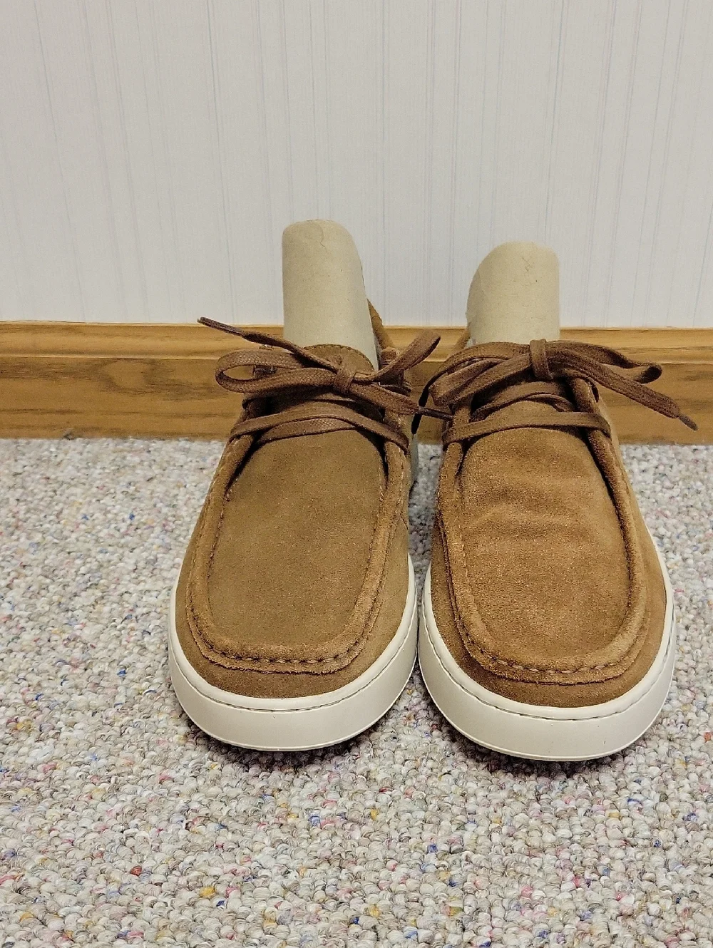 Clarks Men's Courtlite Wally Suede Boat Shoes in Tan, Cream Sole Men's 9 NWOT